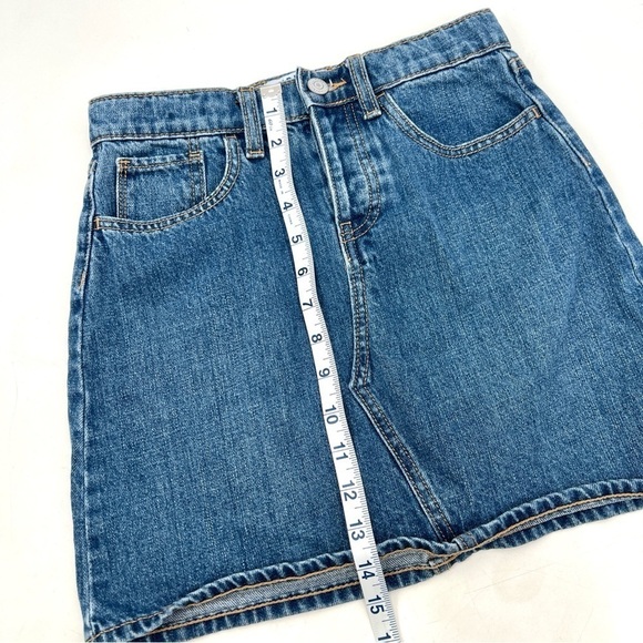 OLD NAVY Girl's Medium Wash Hidden Button Fly Y2K Denim Skirt Size L - Picture 8 of 10